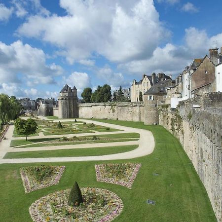 Studio Bis 32M2 Au Calme Situe Au Centre De Vannes Luaran gambar